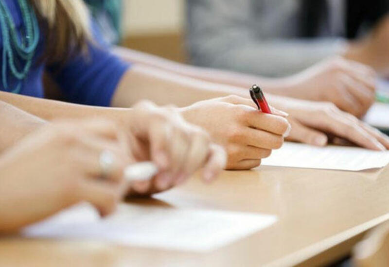 В Азербайджане прошли выпускные экзамены для учащихся IX классов