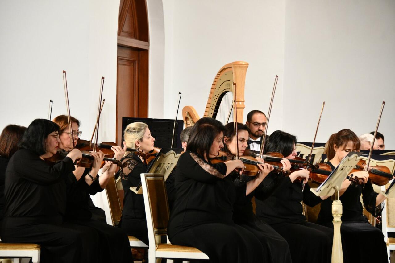 В Азербайджанской филармонии прошел вечер, посвященный памяти жертв Ходжалинского геноцида