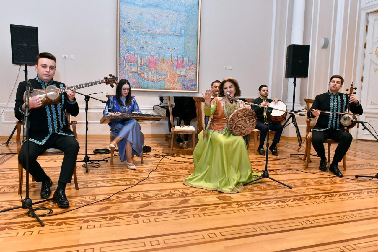 В азербайджанском музее прозвучал мугам