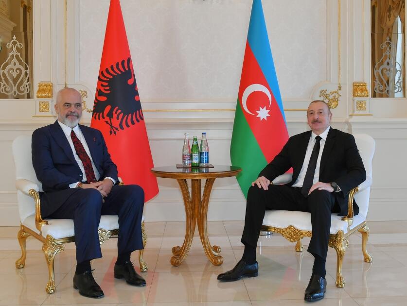 Состоялась встреча Президента Ильхама Алиева с премьер-министром Албании Эди Рамой один на один