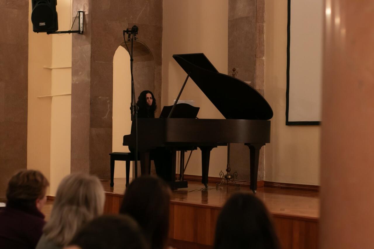 Концерт-портрет проекта "Музыкальные вечера в музее" посвятили Хайяму Мирзазаде