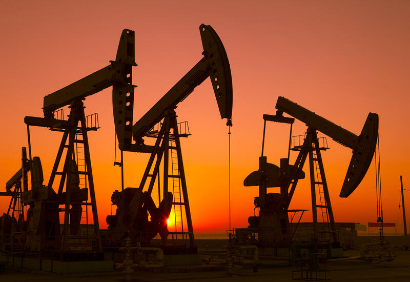 Иран начал разработку двух крупных нефтяных участков