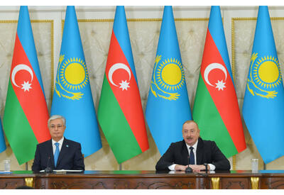 Президент Ильхам Алиев и Президент Касым-Жомарт Токаев выступили с заявлениями для прессы - ФОТО - ВИДЕО