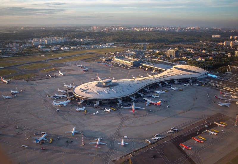 В аэропортах Москвы введены ограничения на полеты