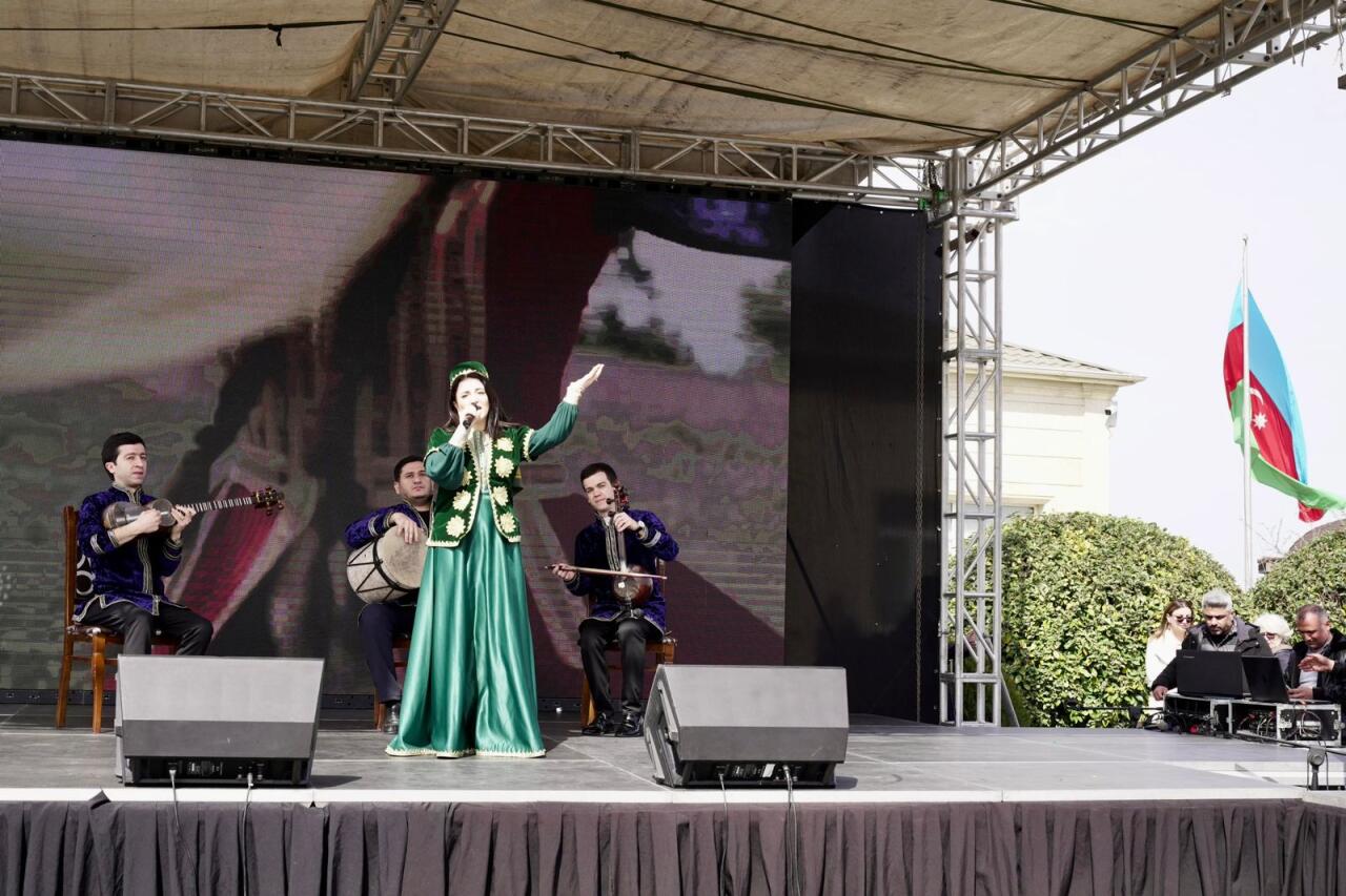 Xəzər rayonunda ümumrayon Novruz şənliyi keçirilib