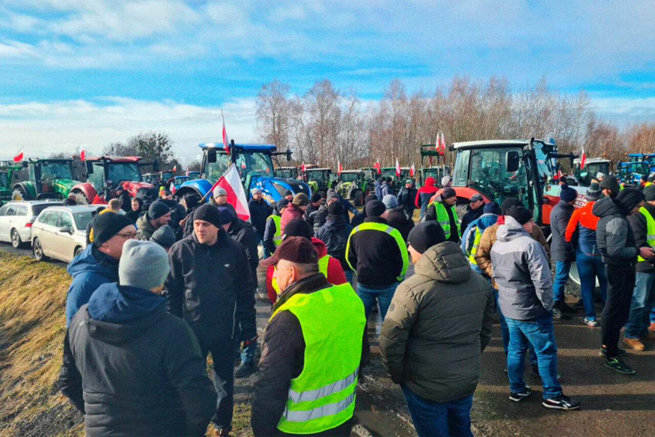 Фермеры устроили протесты по всей Польше