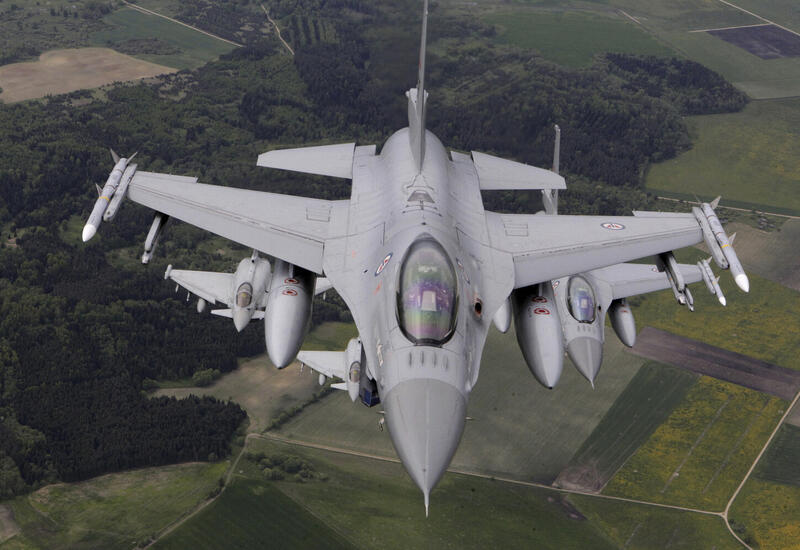 Истребитель F-16 рухнул в Греции