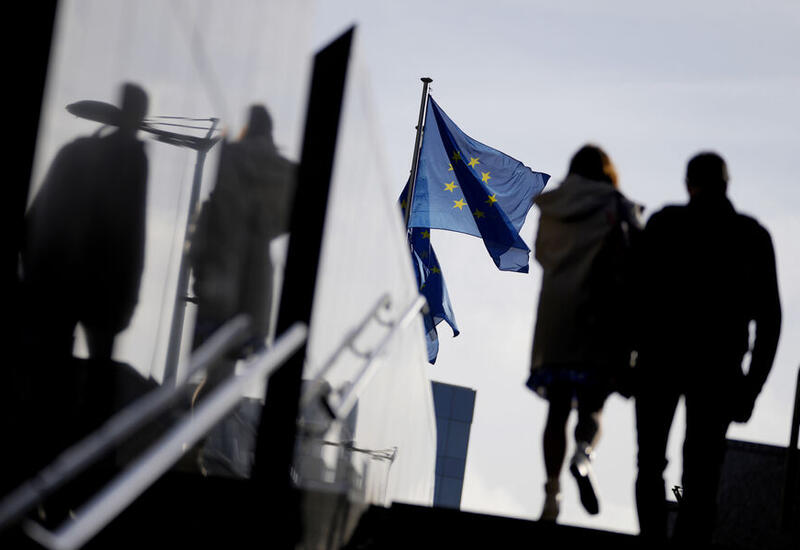 Слабость экономик Франции и Германии тормозит восстановление ЕС