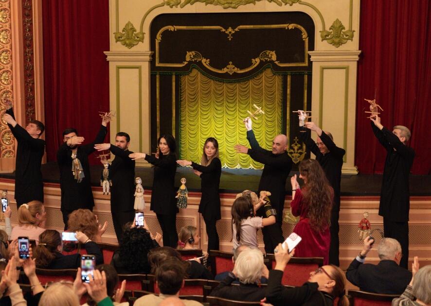 «Аршин мал алан» и «Лейли и Меджнун» в постановке Бакинского театра марионеток впервые представлены в Женеве