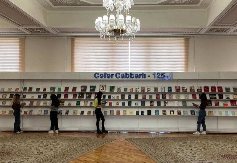 В Национальной библиотеке открылась книжная выставка «Джафар Джаббарлы-125»