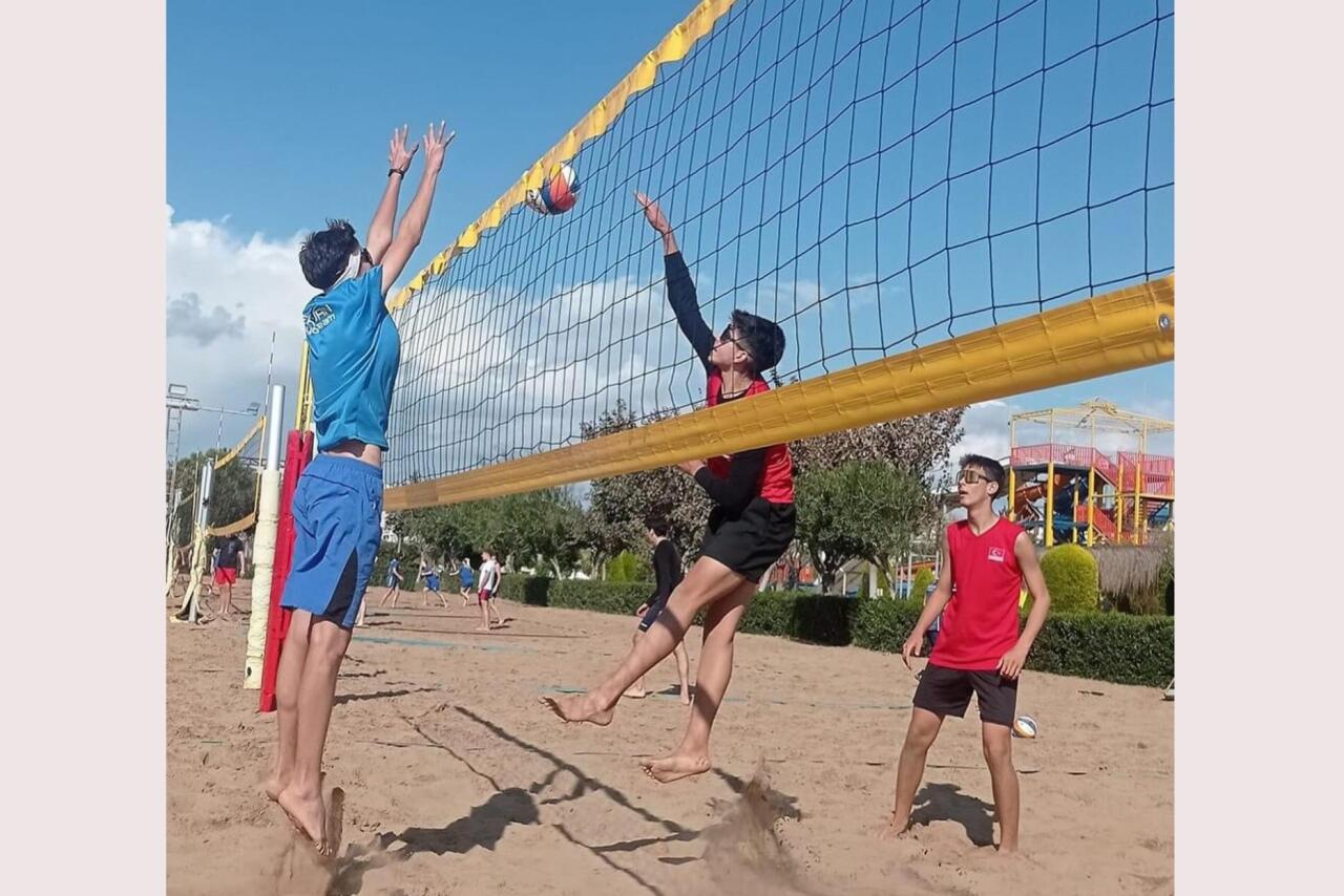 Сборная Азербайджана по пляжному волейболу одержала 8 побед