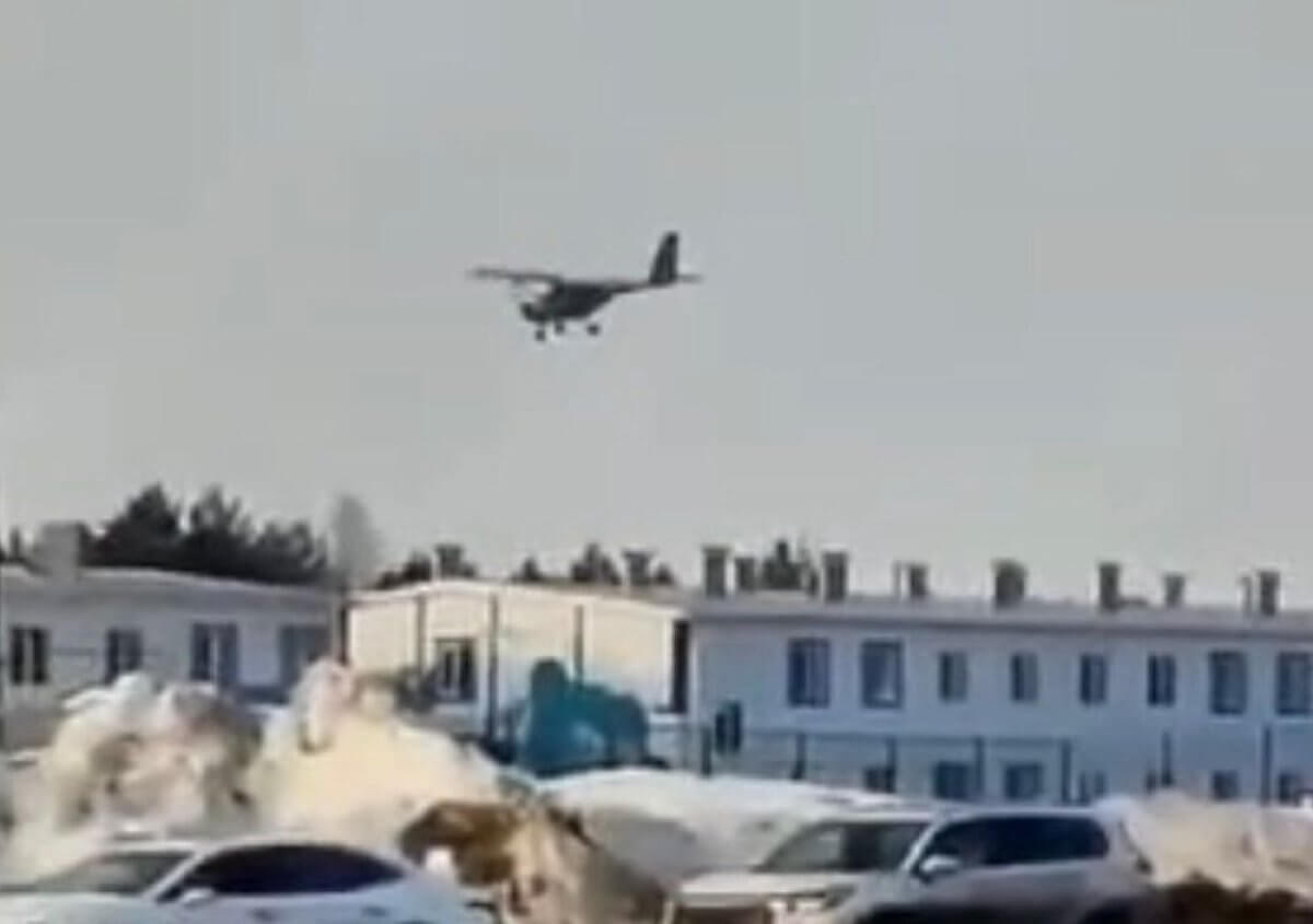 Момент удара беспилотника по предприятию в Татарстане