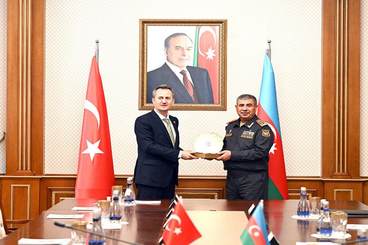 Закир Гасанов встретился с турецкой делегацией