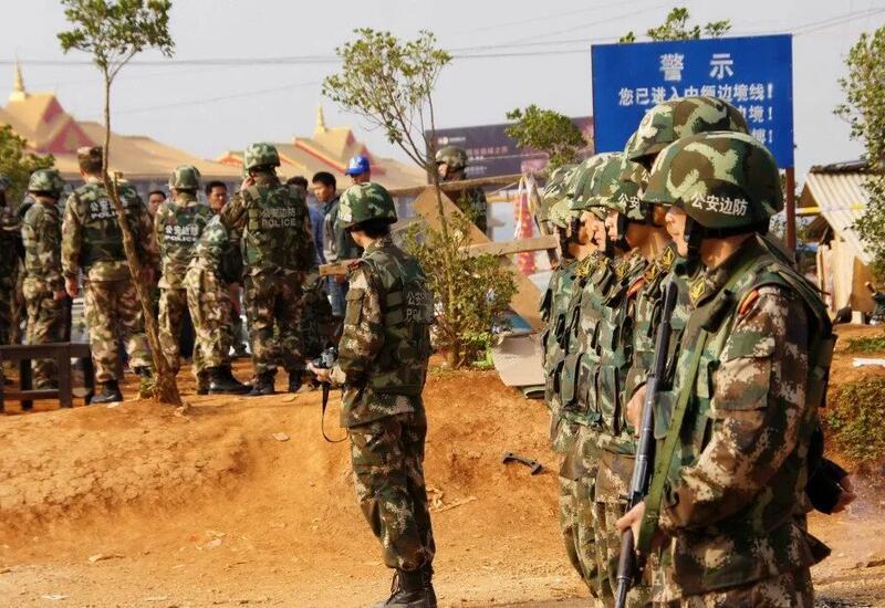 Армия Китая на границе с Мьянмой отрабатывает удары по противнику