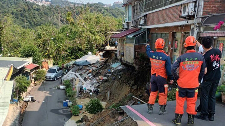 Мощное землетрясение у берегов Тайваня привело к разрушениям