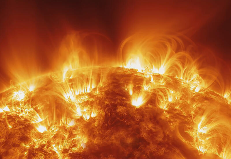 Гигантское скопление солнечных пятен может обрушить на Землю мощнейшие магнитные бури