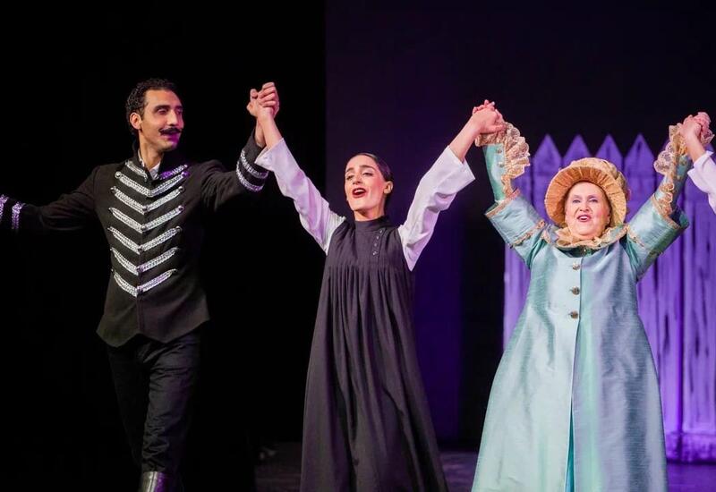 Спектакль азербайджанского театра открыл международный фестиваль в России