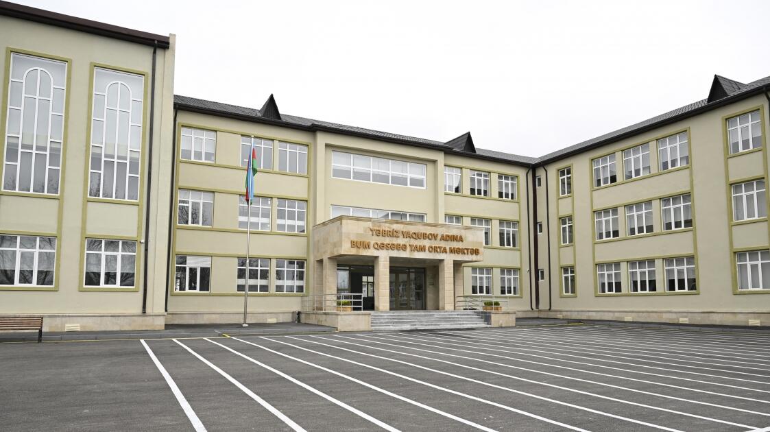 Президент Ильхам Алиев принял участие в открытии нового здания полной средней школы поселка Бум Габалинского района