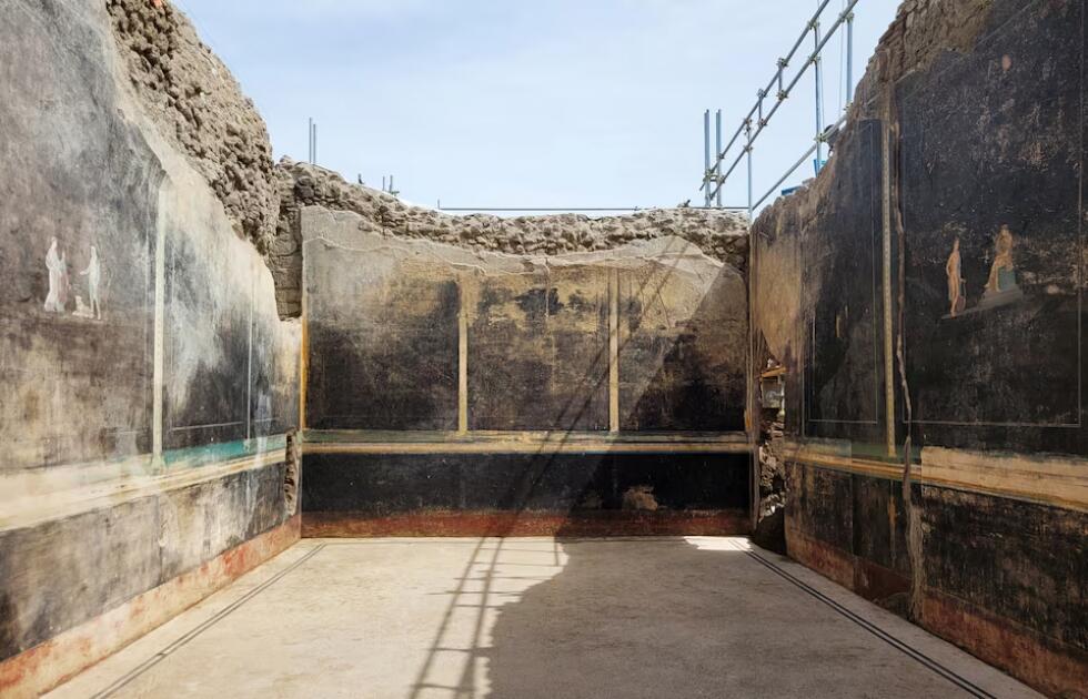 Археологи обнаружили фрески с героями Троянской войны в ходе раскопок в Помпеях