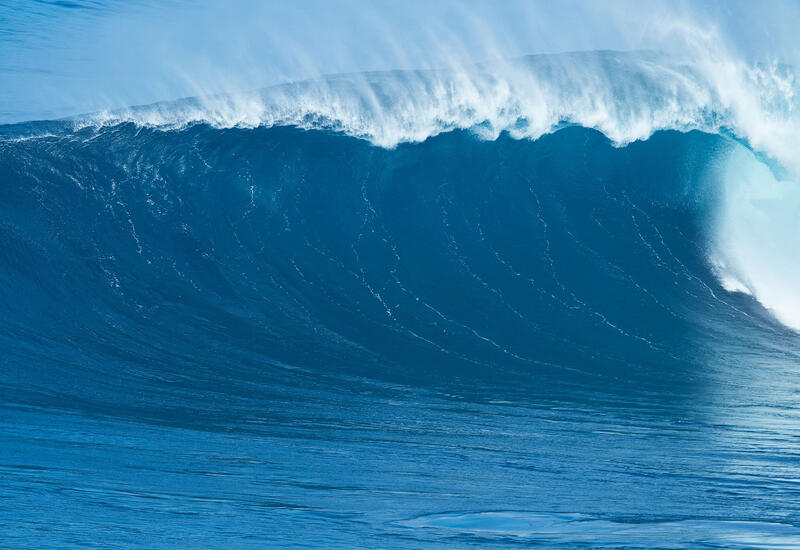 Ученые выяснили, откуда берутся колоссальные волны-монстры