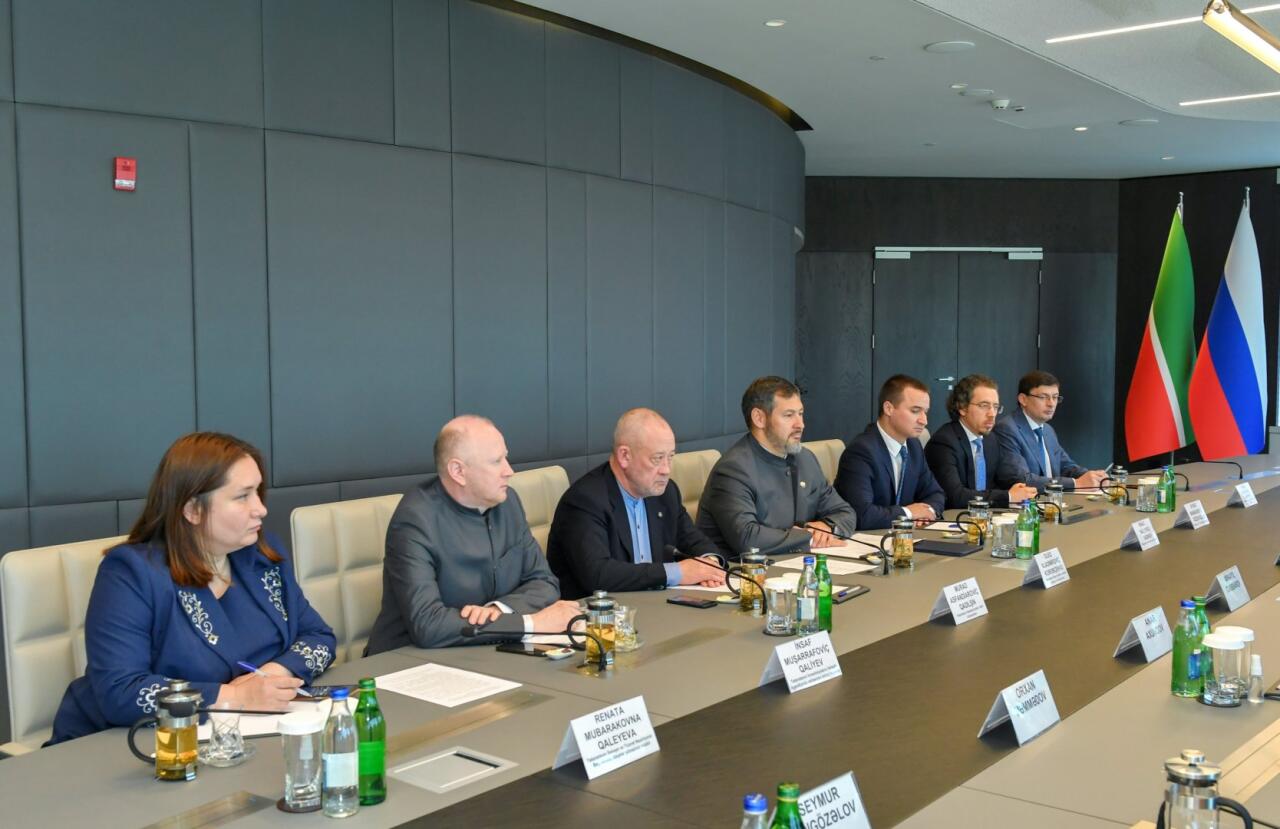 Микаил Джаббаров обсудил расширение инвестиций с делегацией Татарстана