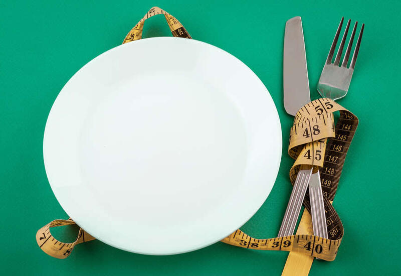 Низкая калорийность рациона замедляет старение, доказали ученые