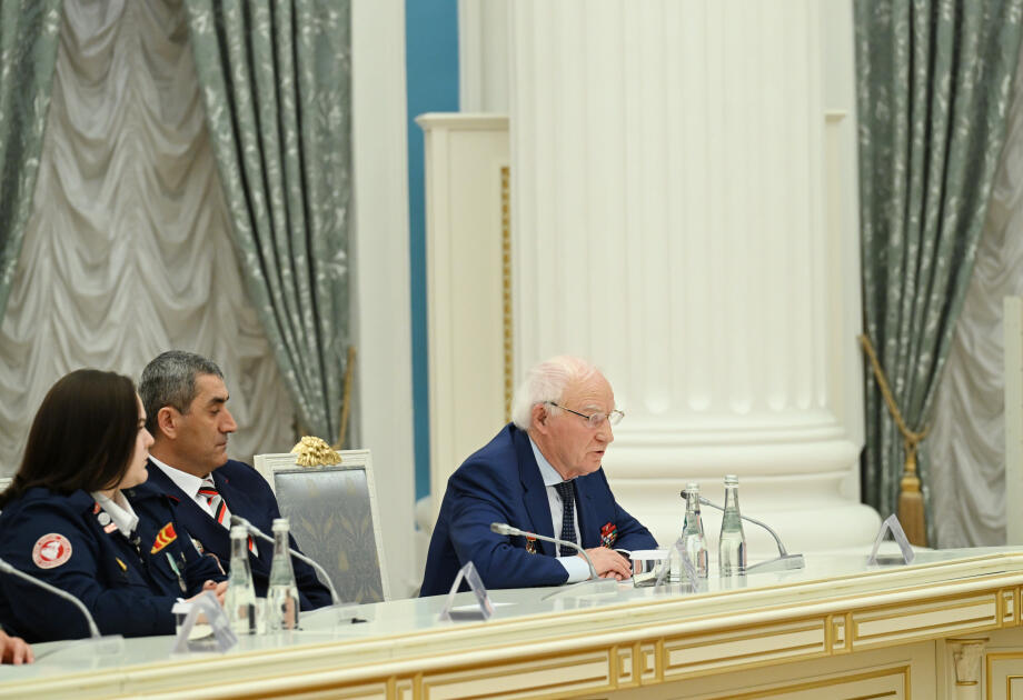 Состоялась совместная встреча Президента Ильхама Алиева и Владимира Путина с ветеранами и работниками железнодорожной отрасли по случаю 50-летия Байкало-Амурской магистрали