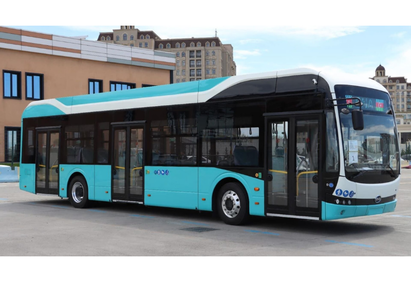 Пассажиров в Баку будут обслуживать более сотни электробусов