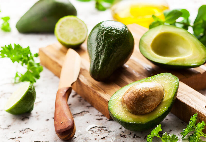 Ученые выяснили, как употребление авокадо влияет на уровень холестерина в крови