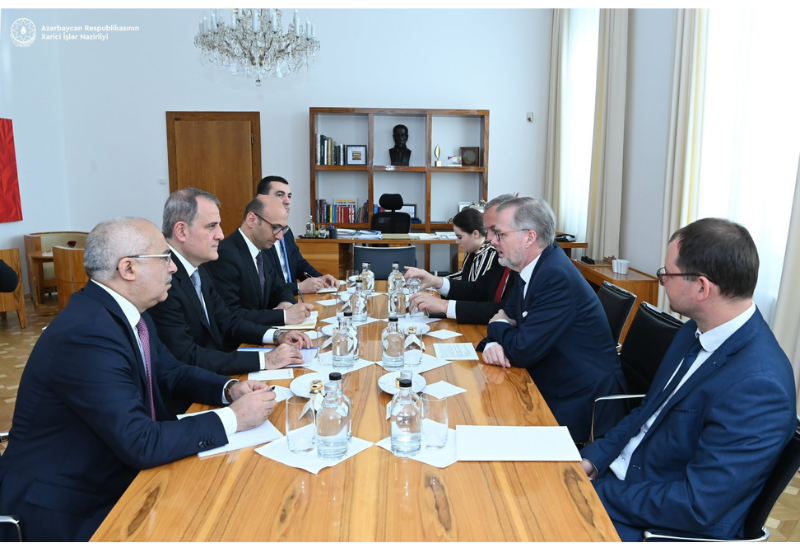 Джейхун Байрамов обсудил с премьер-министром Чехии вопросы COP29