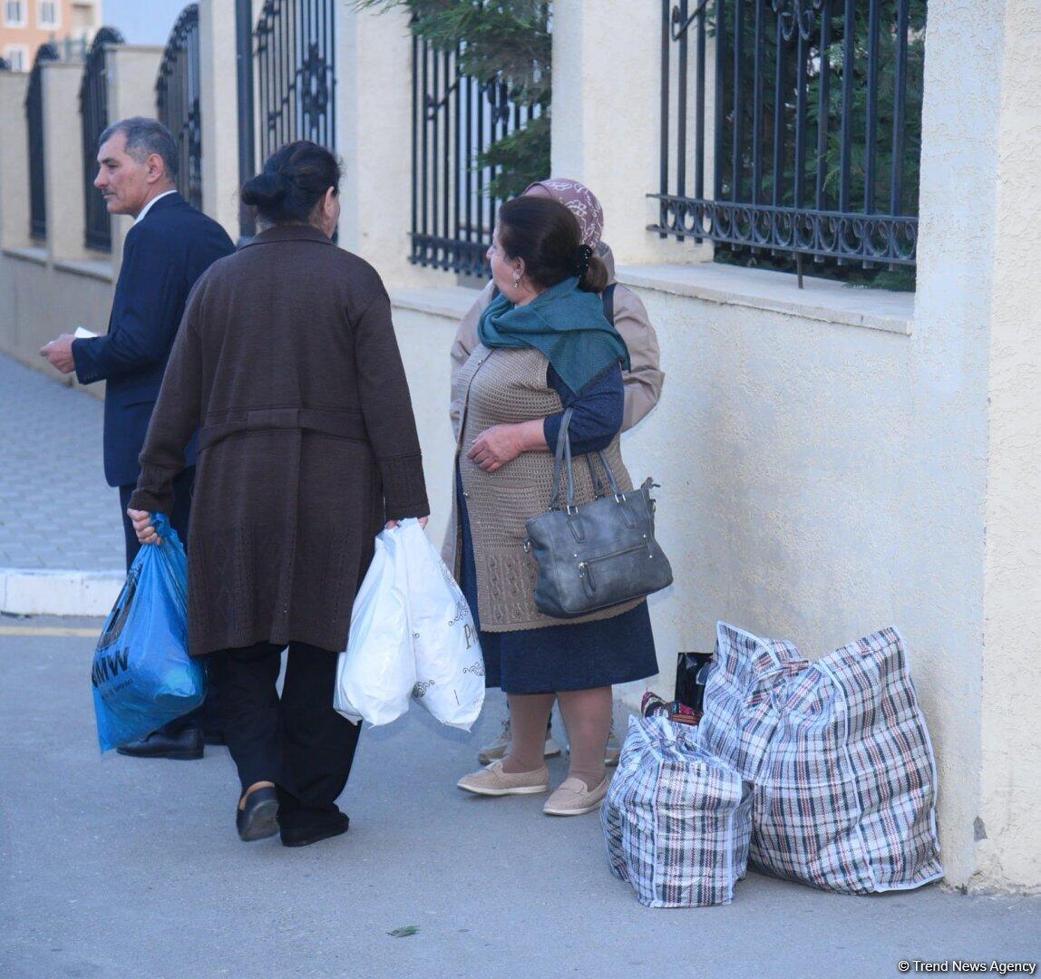 В Физули прибыли еще 39 семей бывших вынужденных переселенцев