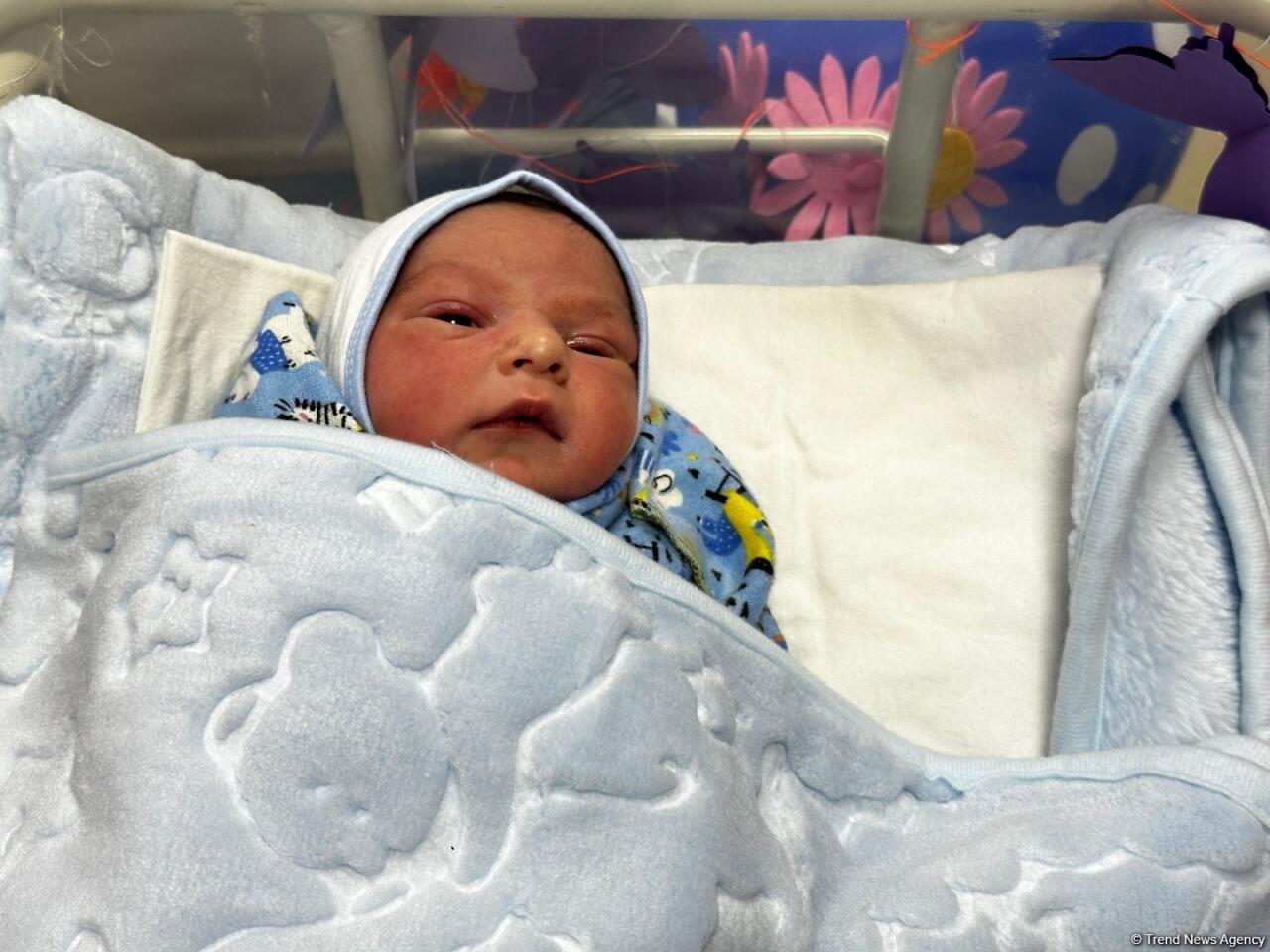 Первого ребенка, родившегося в Ханкенди, назвали в честь Верховного главнокомандующего