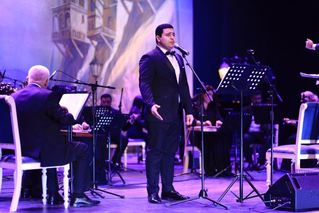 В Гяндже состоялся торжественный вечер закрытия проекта "Культурное достояние народа", посвященный 100-летию Сулеймана Алескерова