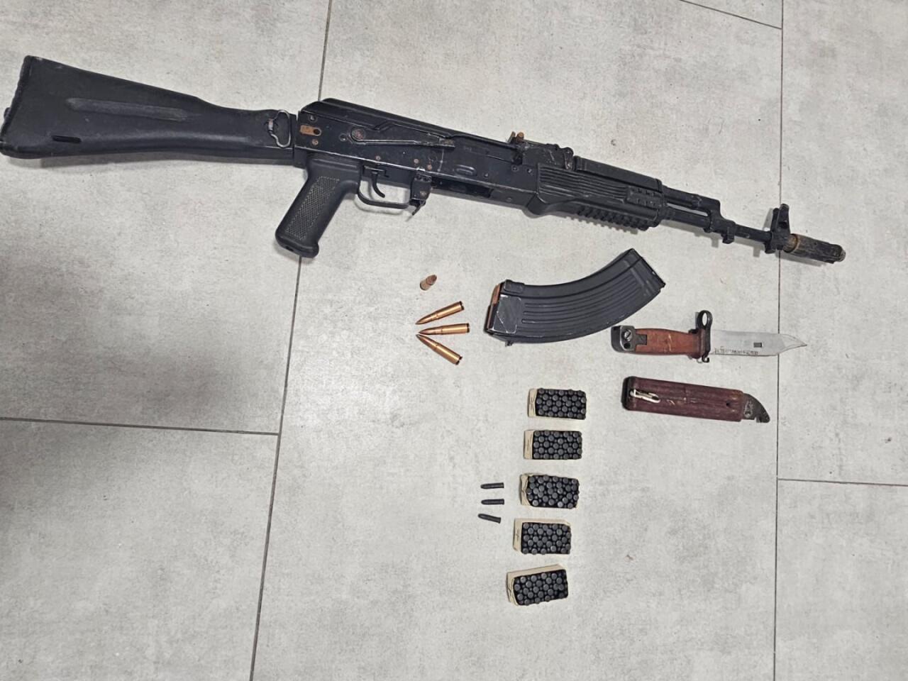 Задержан мужчина, не передавший найденное в Ханкенди оружие полиции