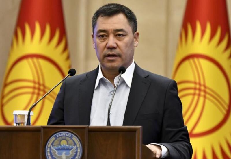 В Баку прошла церемония официальной встречи Президента Кыргызстана
