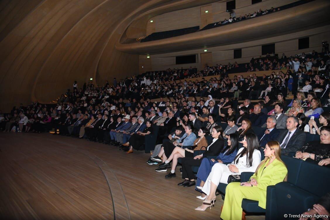 В Центре Гейдара Алиева состоялось торжественное открытие Дней культуры Кыргызстана в Азербайджане
