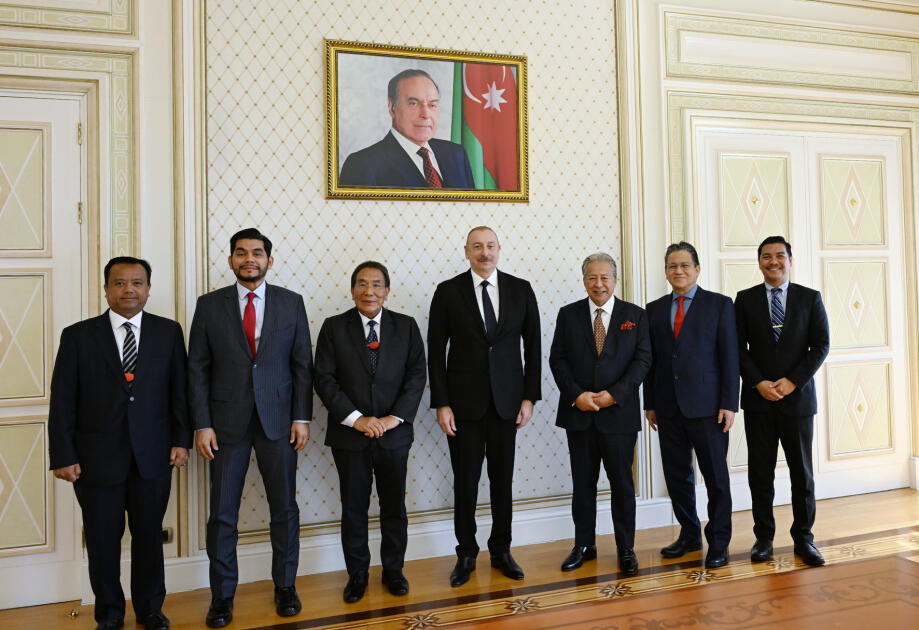 Президент Ильхам Алиев принял президента Сената Парламента Малайзии