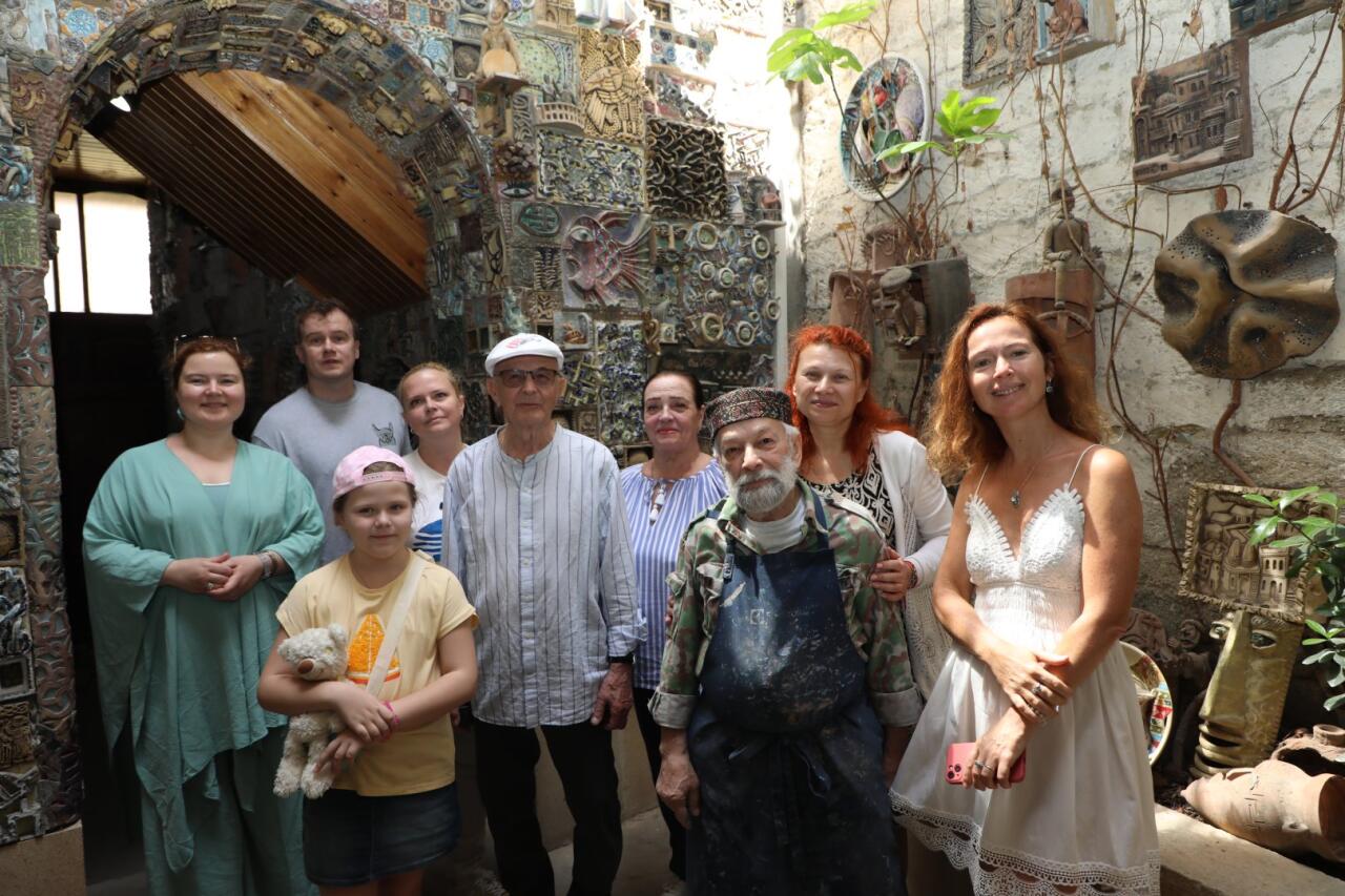 Российские актеры восхищены прогулкой по старинной части Баку – Ичери шехер