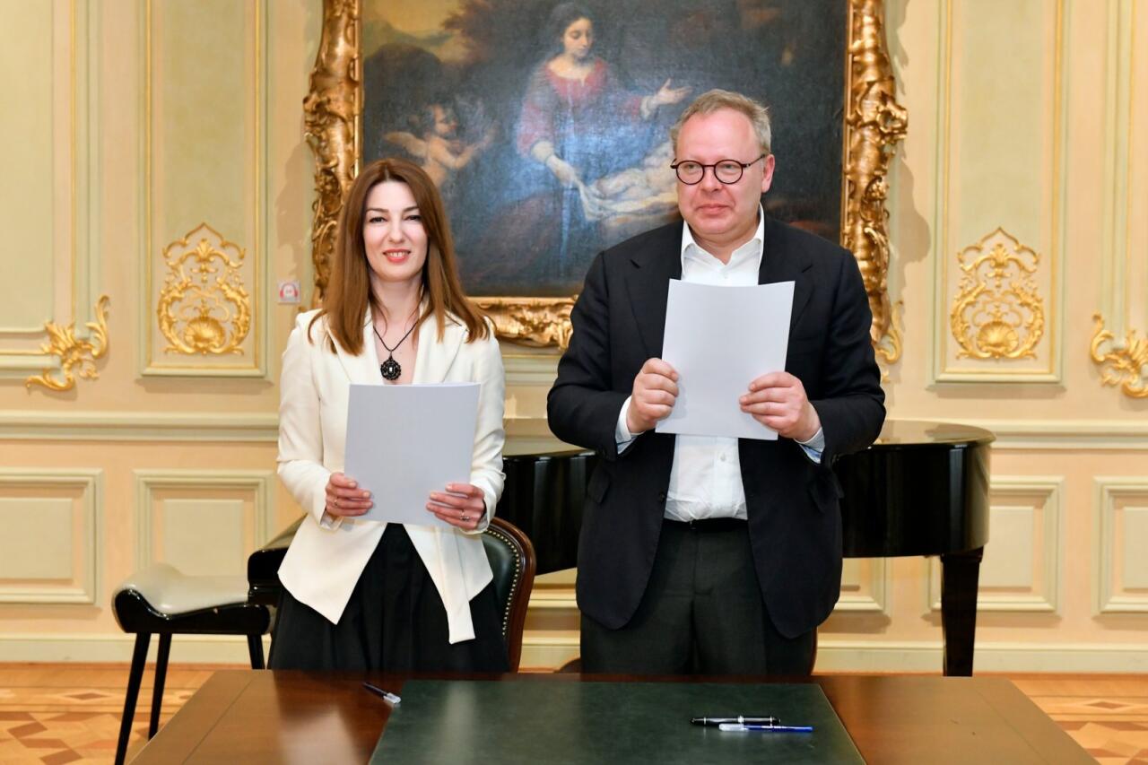 Азербайджанский национальный музей искусств и Санкт-Петербургская академия художеств подписали меморандум
