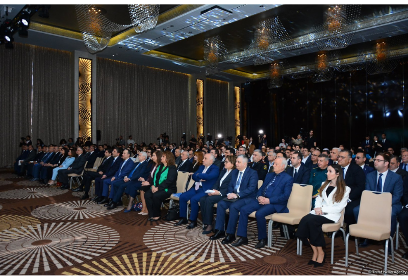 Форум на тему "Общественные процессы в медиа-плоскости" в Баку