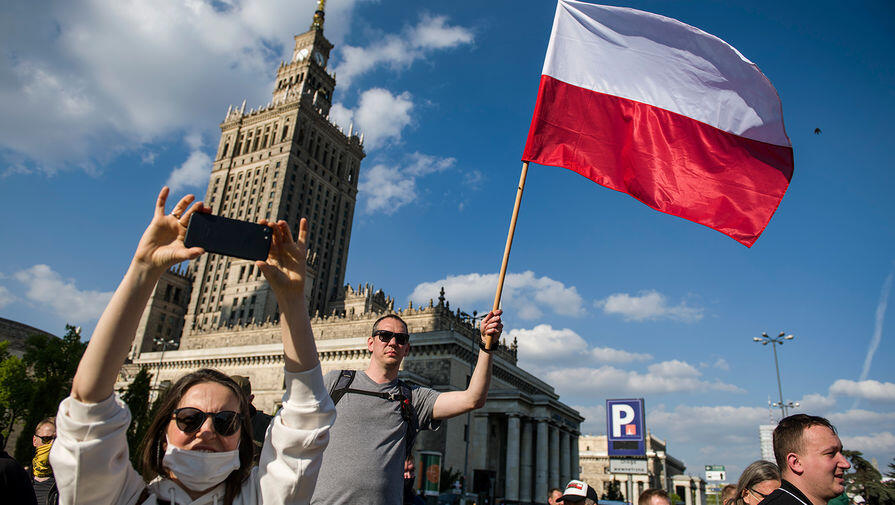Польша поставит под угрозу свое население в случае размещения ядерного оружия