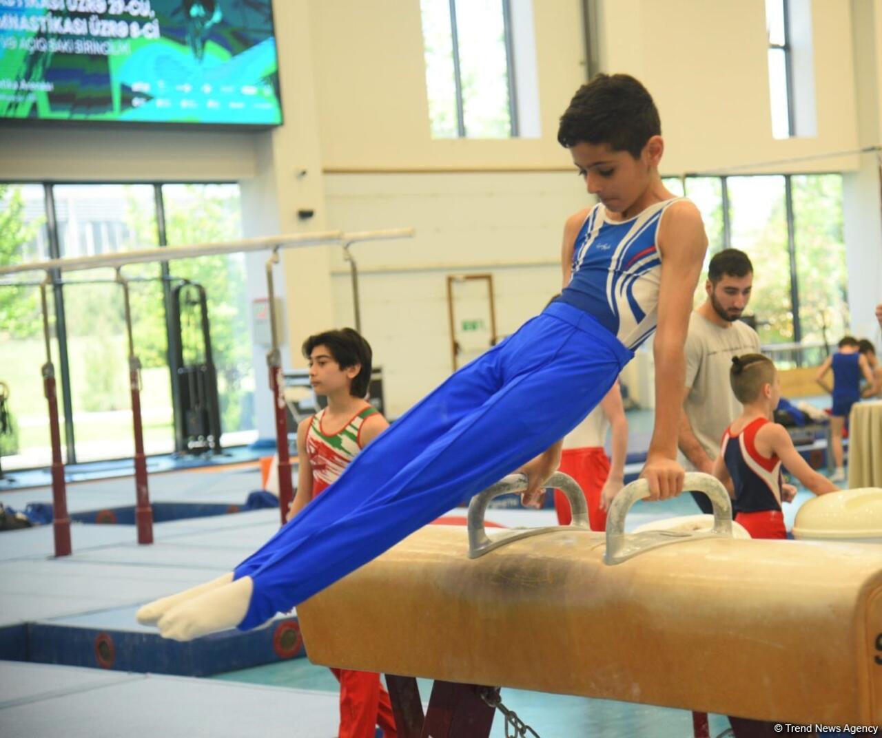 Стартовали соревнования открытого чемпионата и открытого первенства Баку по спортивной гимнастике