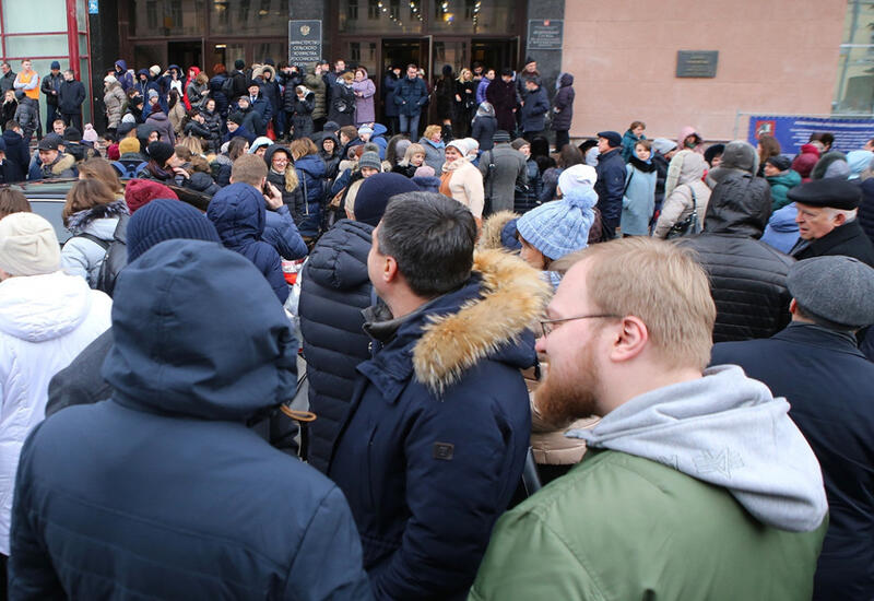 В Москве из-за угрозы взрыва эвакуировали 100 человек