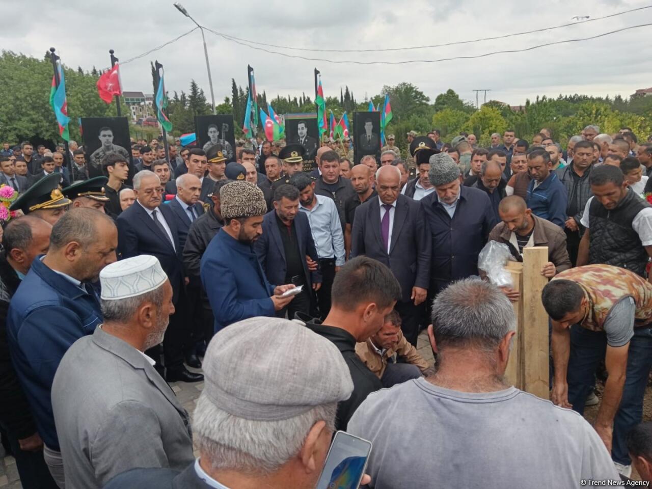В Агдаме похоронены останки шехидов Первой Карабахской войны