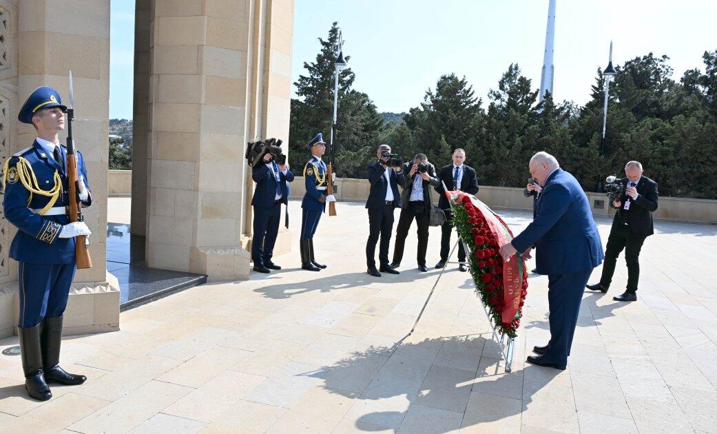 Александр Лукашенко посетил Шехидляр хиябаны