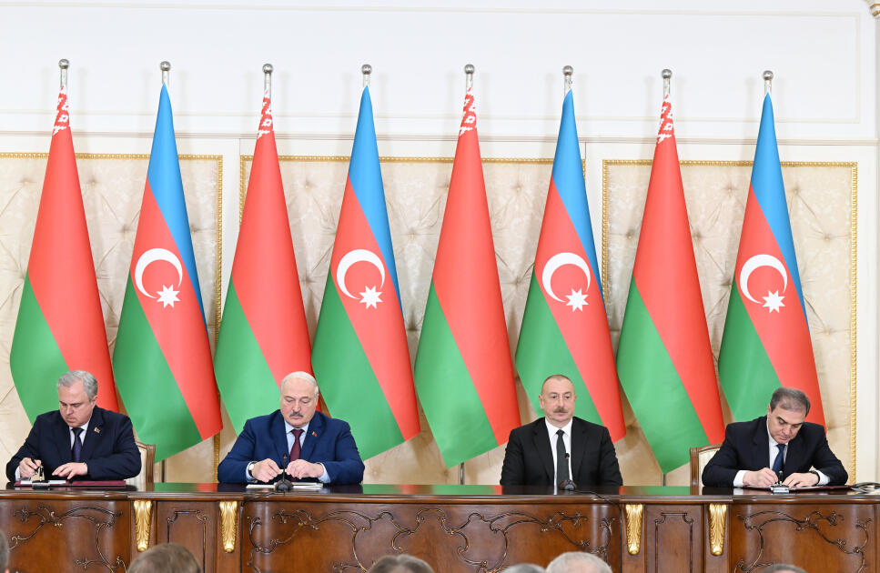 В Баку состоялась церемония подписания азербайджано-белорусских документов