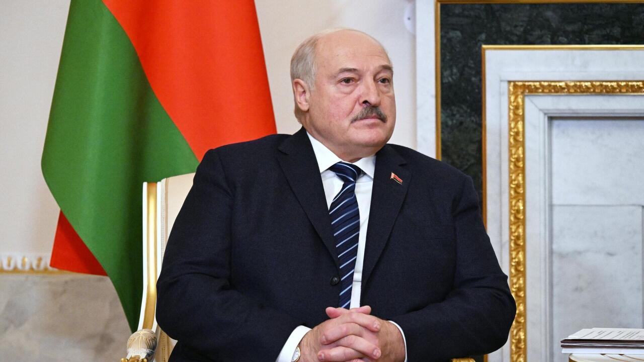 Находящийся с государственным визитом в Азербайджане Президент Беларуси Александр Лукашенко прибыл в Физулинский район