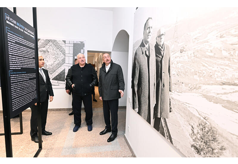 Президент Ильхам Алиев и Президент Александр Лукашенко посетили выставку "Гейдар Алиев и Карабах" в Творческом центре в Шуше