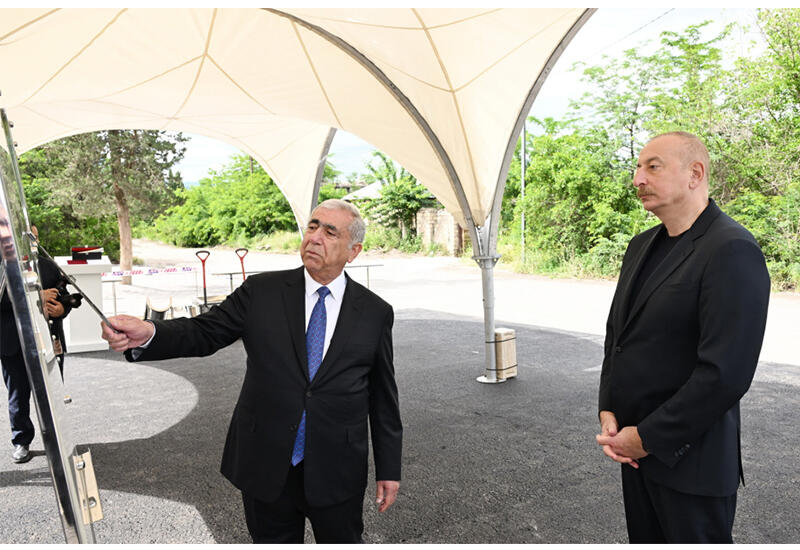 Президент Ильхам Алиев заложил фундамент внутренней дорожно-коммуникационной сети города Зангилан