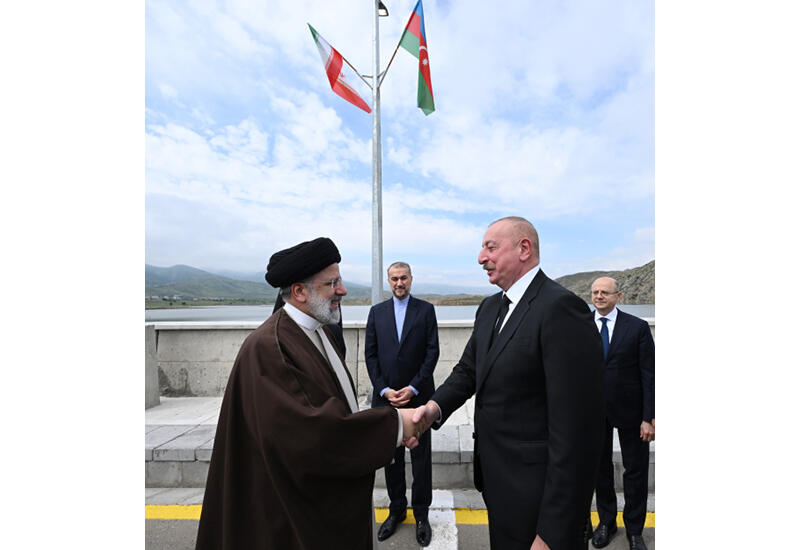 На азербайджано-иранской государственной границе состоялась встреча Президента Ильхама Алиева и Президента Сейеда Ибрахима Раиси